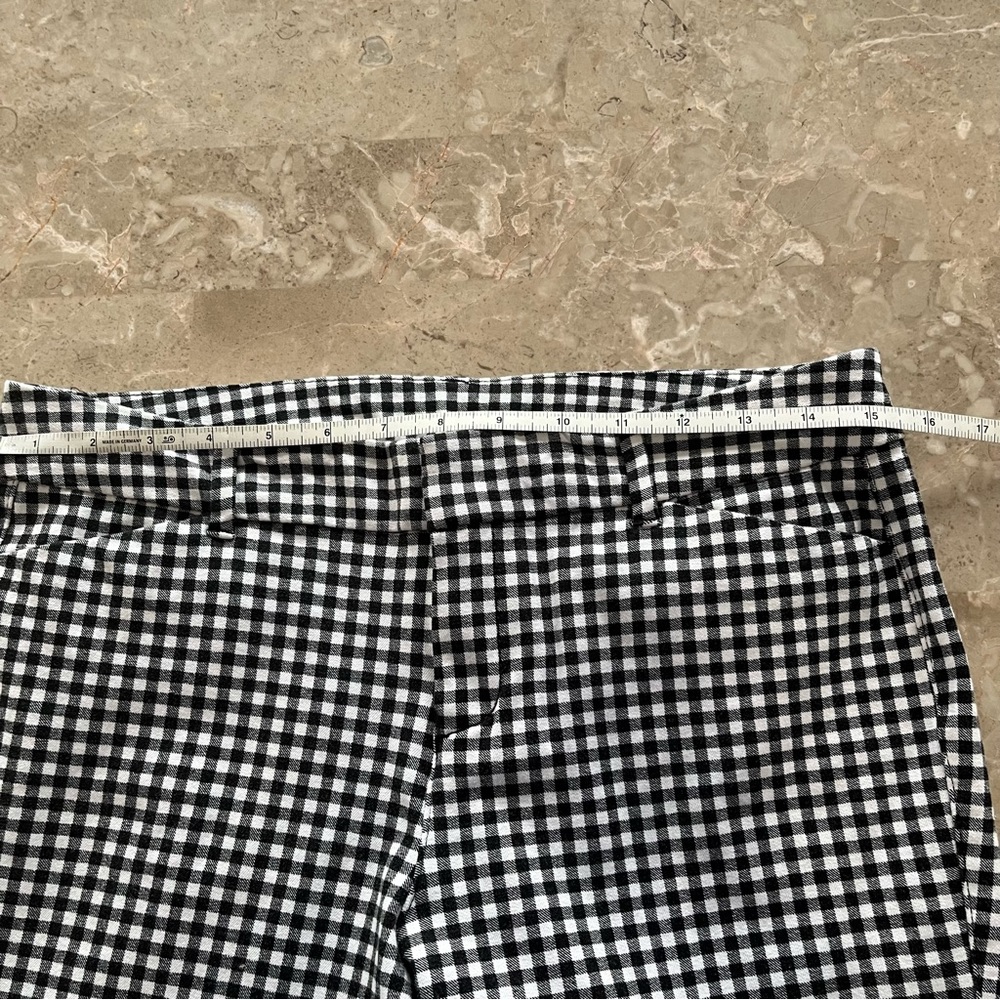 Old navy black and white checkered pull on pants with front pockets size 8 - Picture 3 of 7